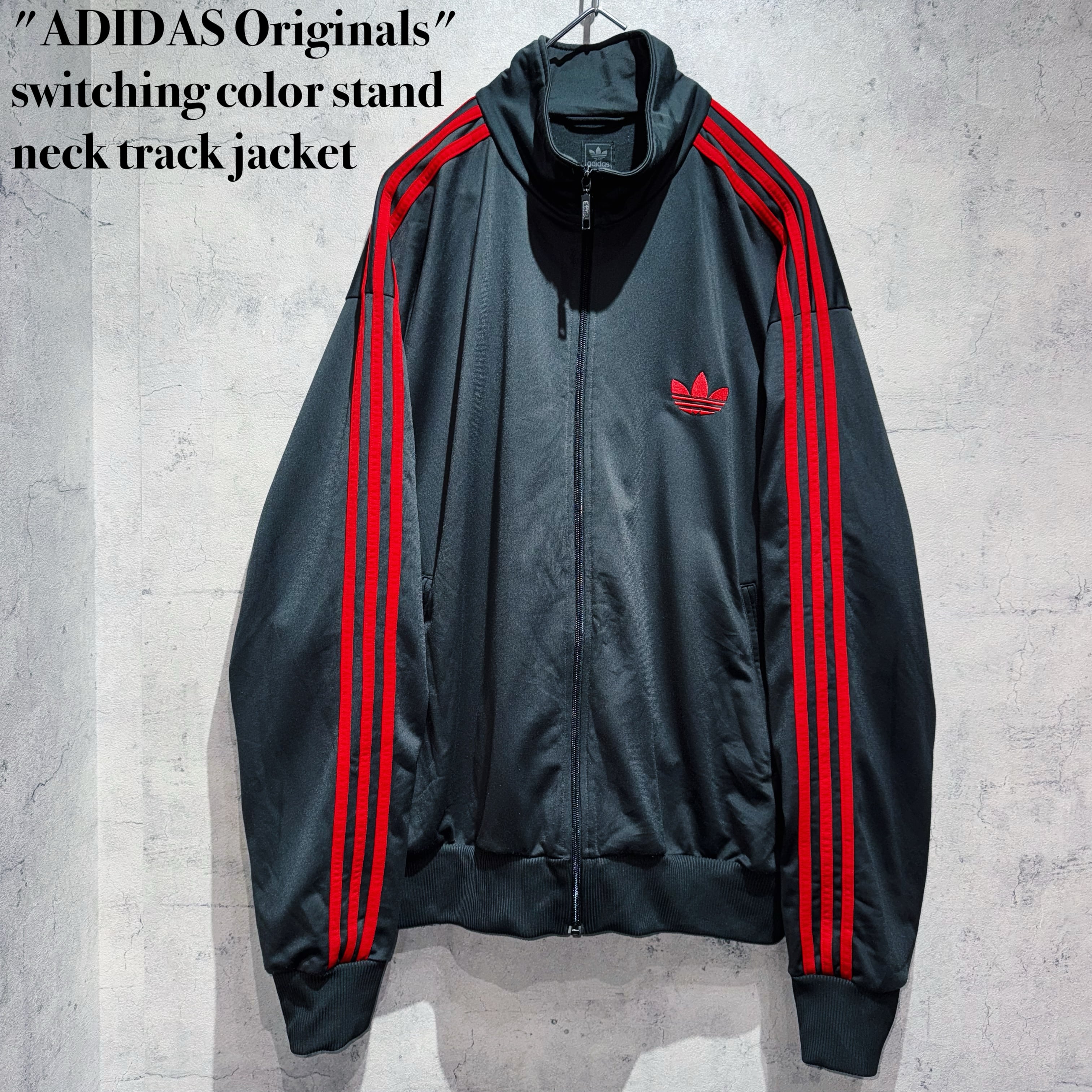 "ADIDAS Originals"switching color stand neck track jacket