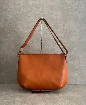 Semicircular shoulder bag（L）cognac　半円型ショルダーバッグ（L）コニャック　＜F＞