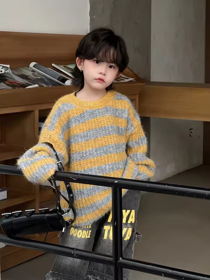 ボーダーニットトップス