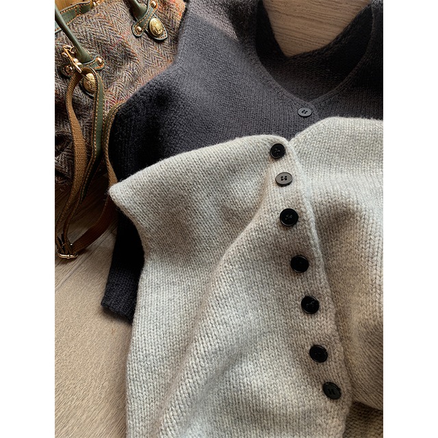V neck knit vest　10608