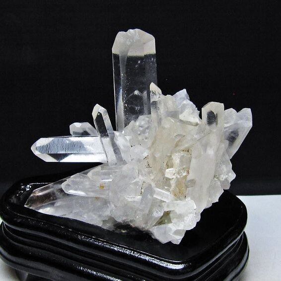 水晶 クラスター マダガスカル産 台座付属 水晶 原石 一点物 182-9326