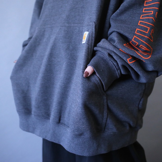 "Carhartt" sleeve logo printed over silhouette dark gray sweat parka