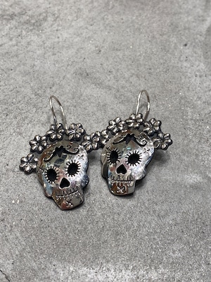 ◾️ Katrina motif pierce ◾️