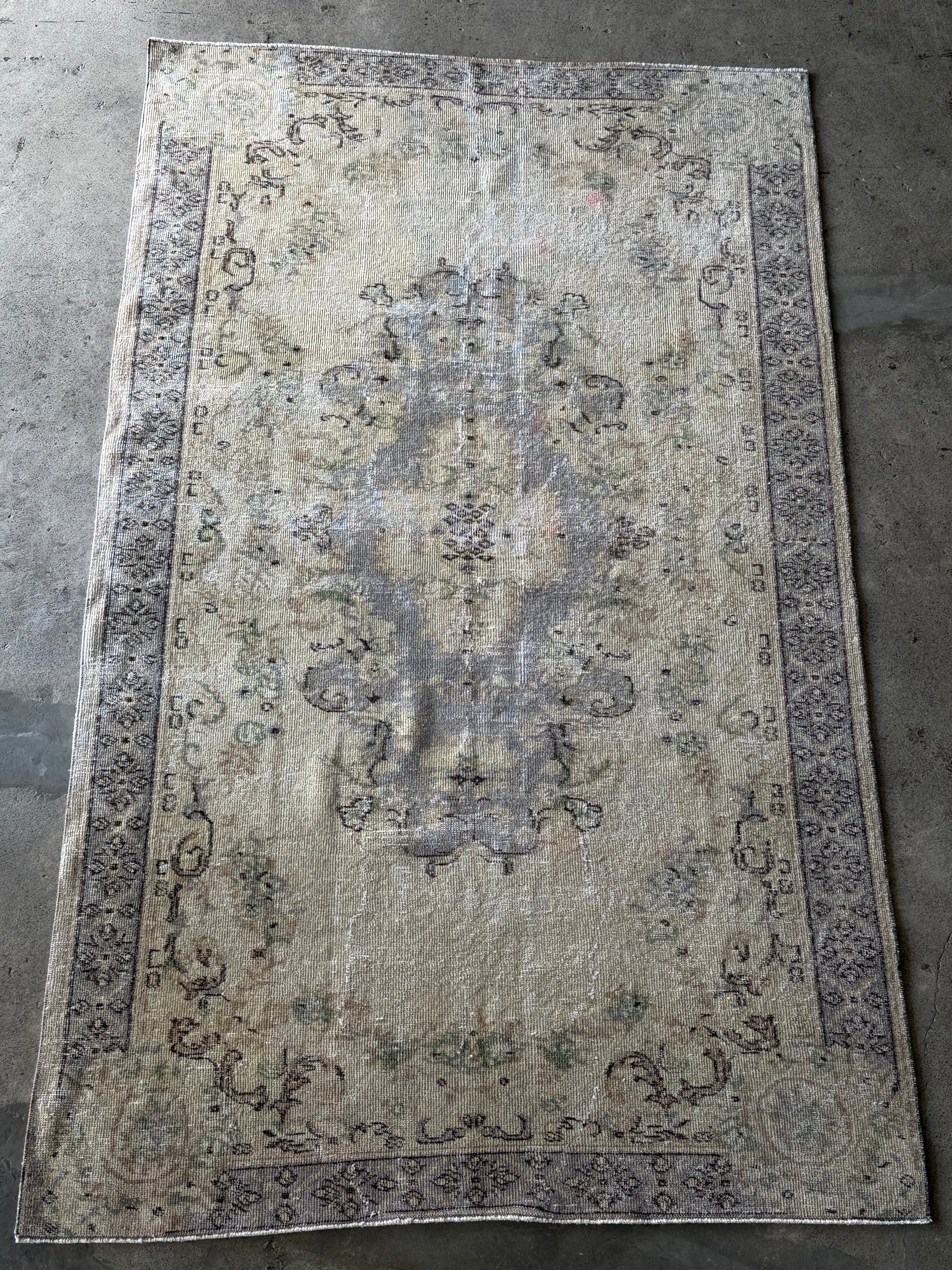 Antiques&Crafts880