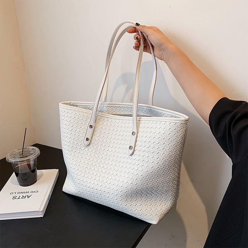 サマーレッド 夏物 トートバッグ ハンドバッグ Tiancai_Wing_Bag18491245478