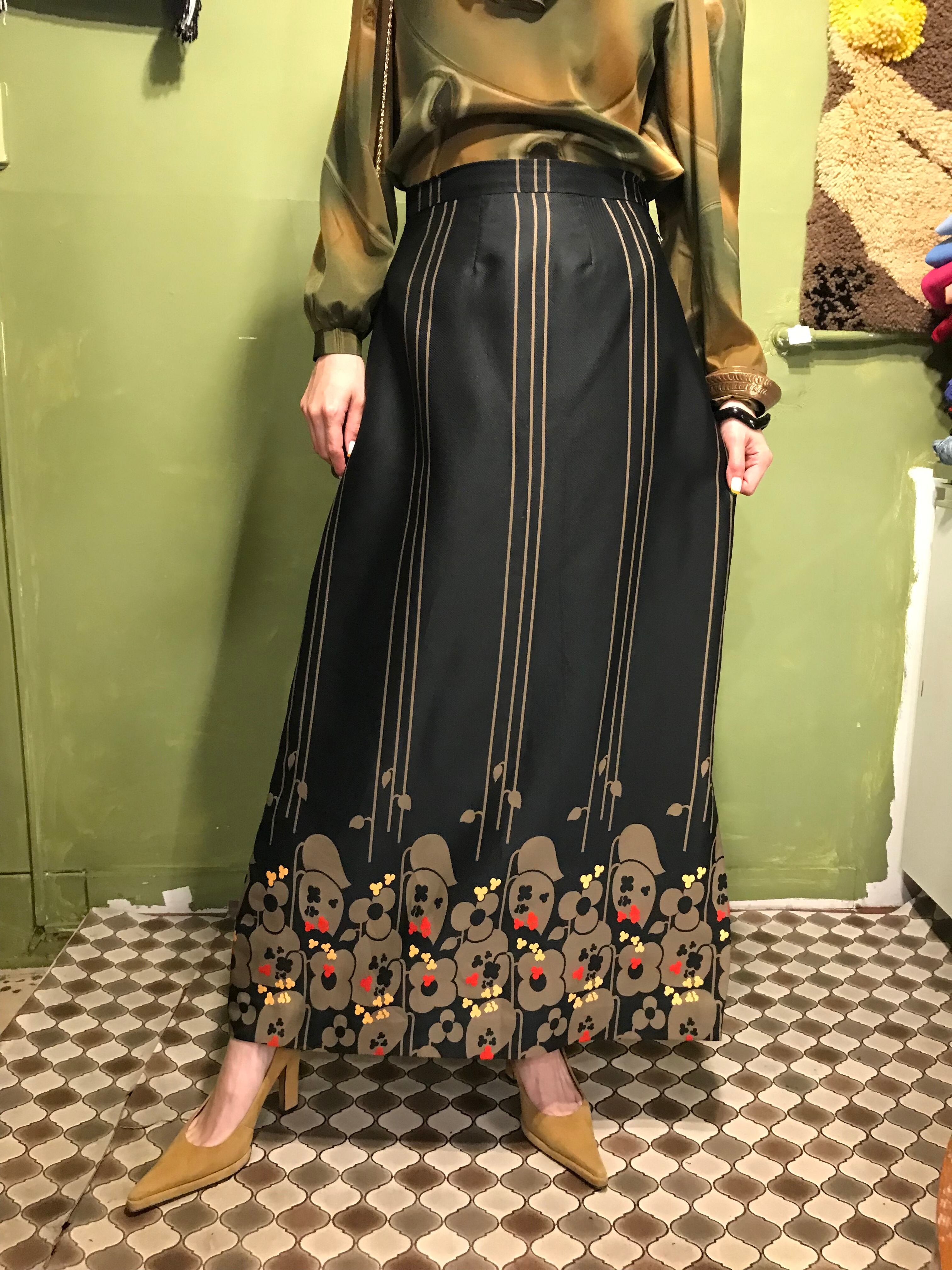 70s black × brown floral long skirt ( ヴィンテージ ブラック × ブラウン 花柄 ロング スカート )