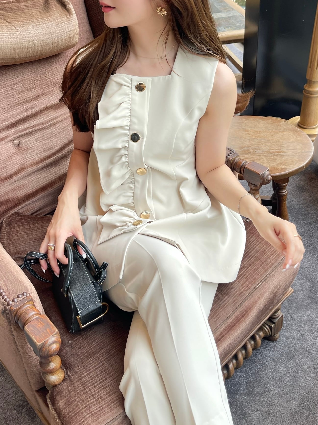 新作人気 HYEON HYEONヘヨン新品タグ付きfrill gilet (ヘヨン) online
