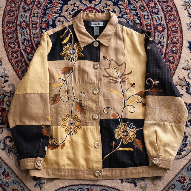 panel switching embroidery design jacket