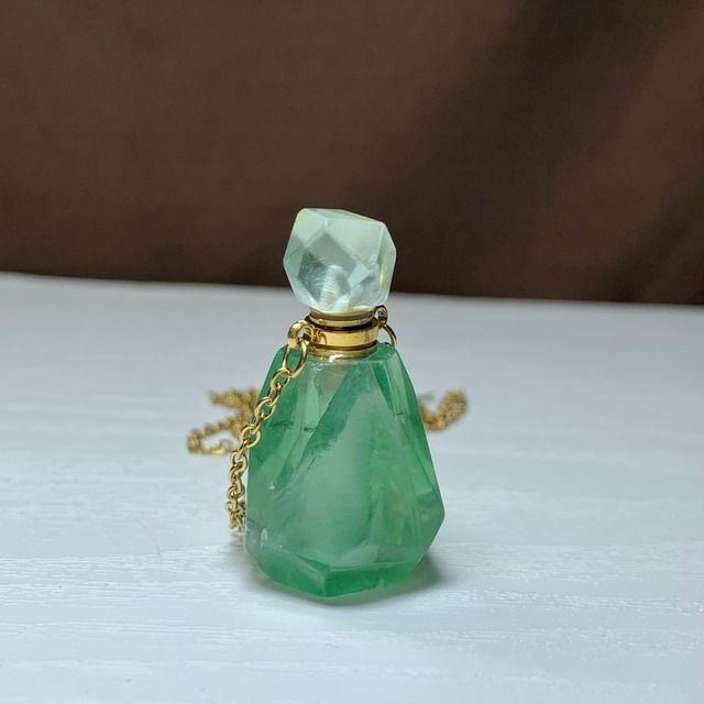 02.(訳)グリーンフローライト・ミニ香水瓶