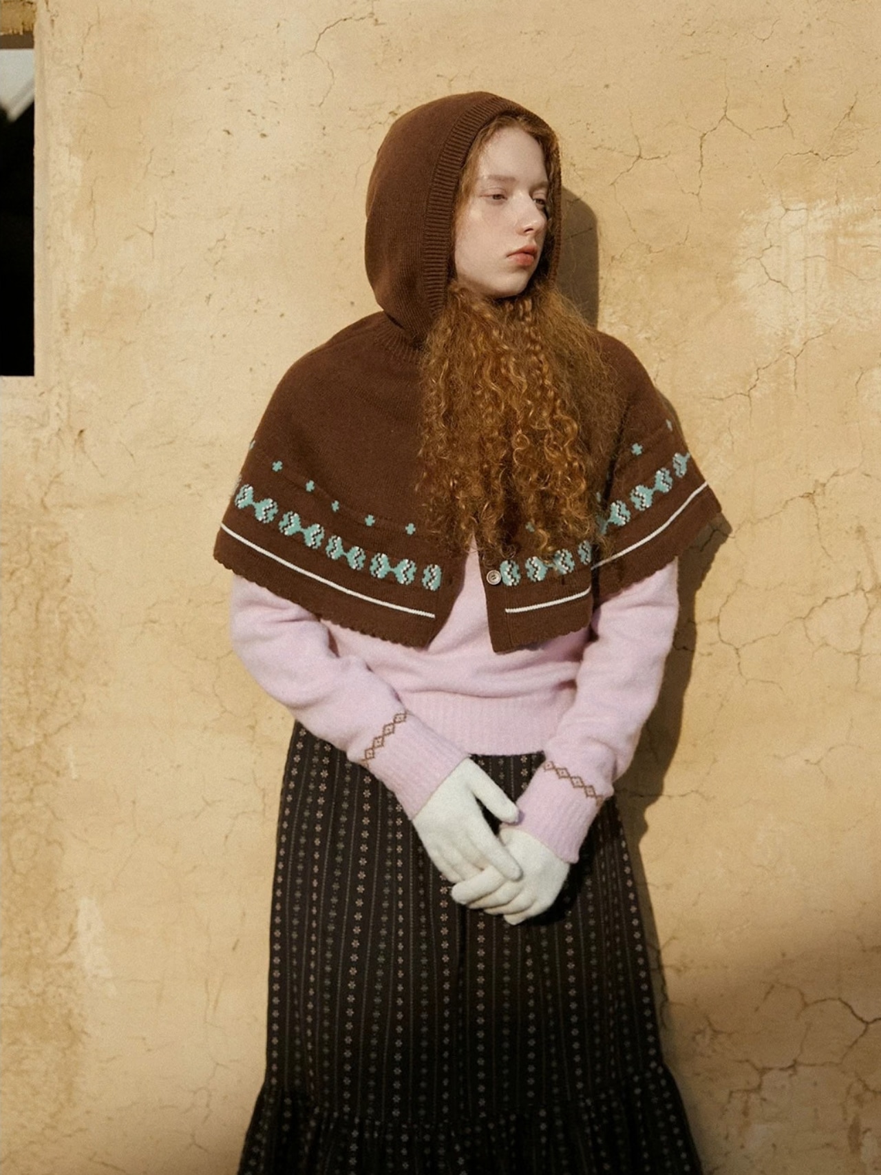 Nordique Jacquard Hooded Knit Cape F0865