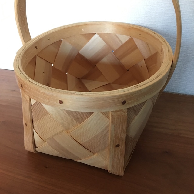 【北欧雑貨】KNAPPASKEN PINE BASKET【A】 クナッパン 松のカゴ