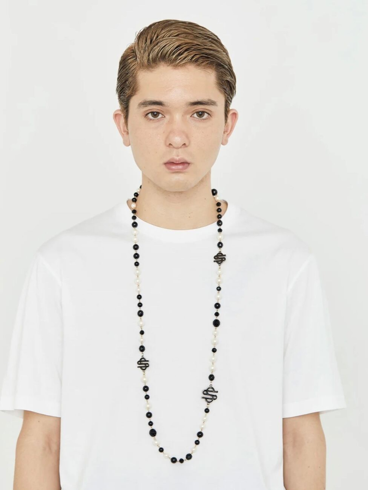 【SSAUCE】Triple Charm Long Pearl Necklace [BLACK & WHITE]