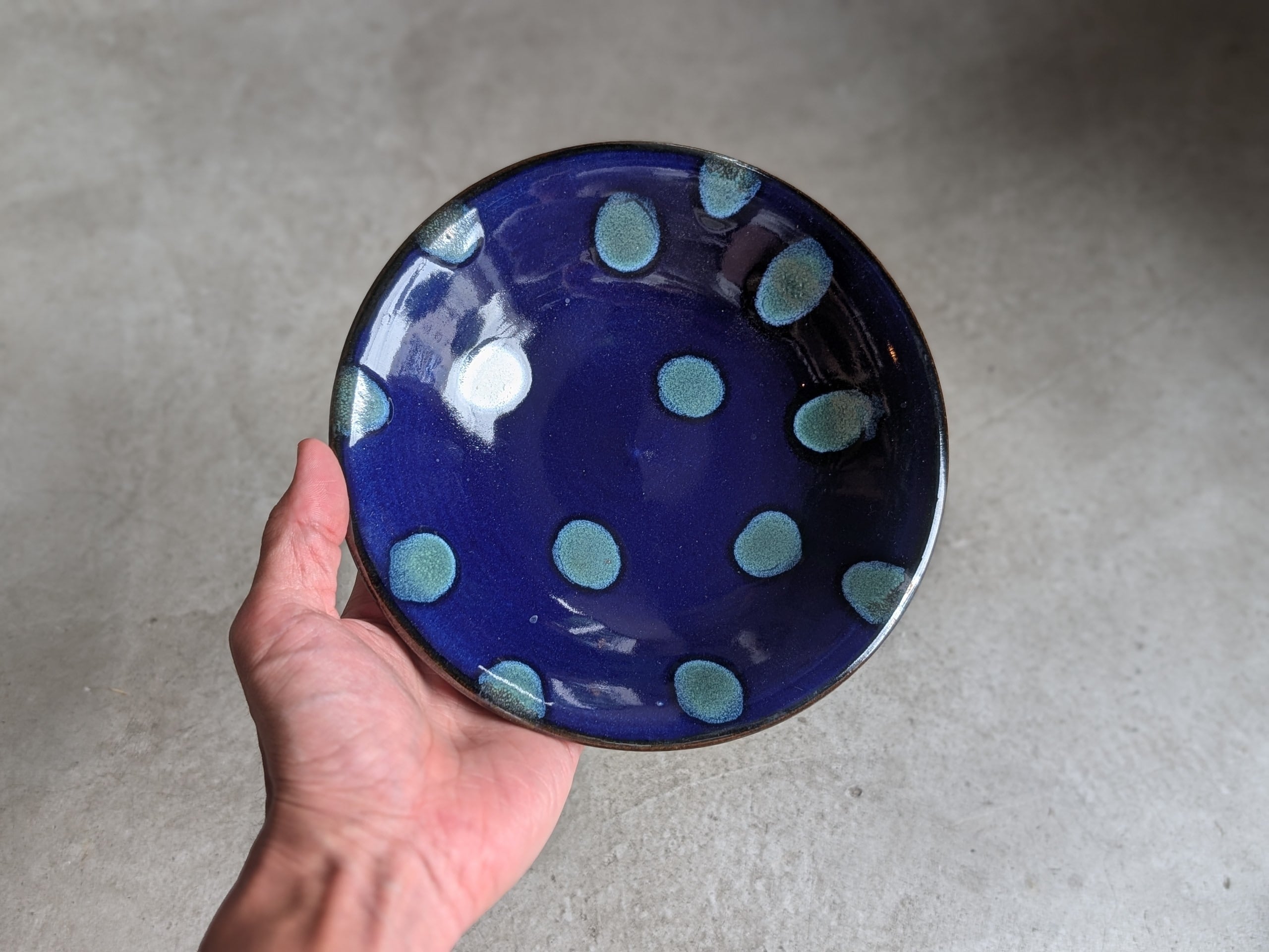 やちむん 皿6寸（藍緑） | 仲間陶房 | inoya | Basic Life Store