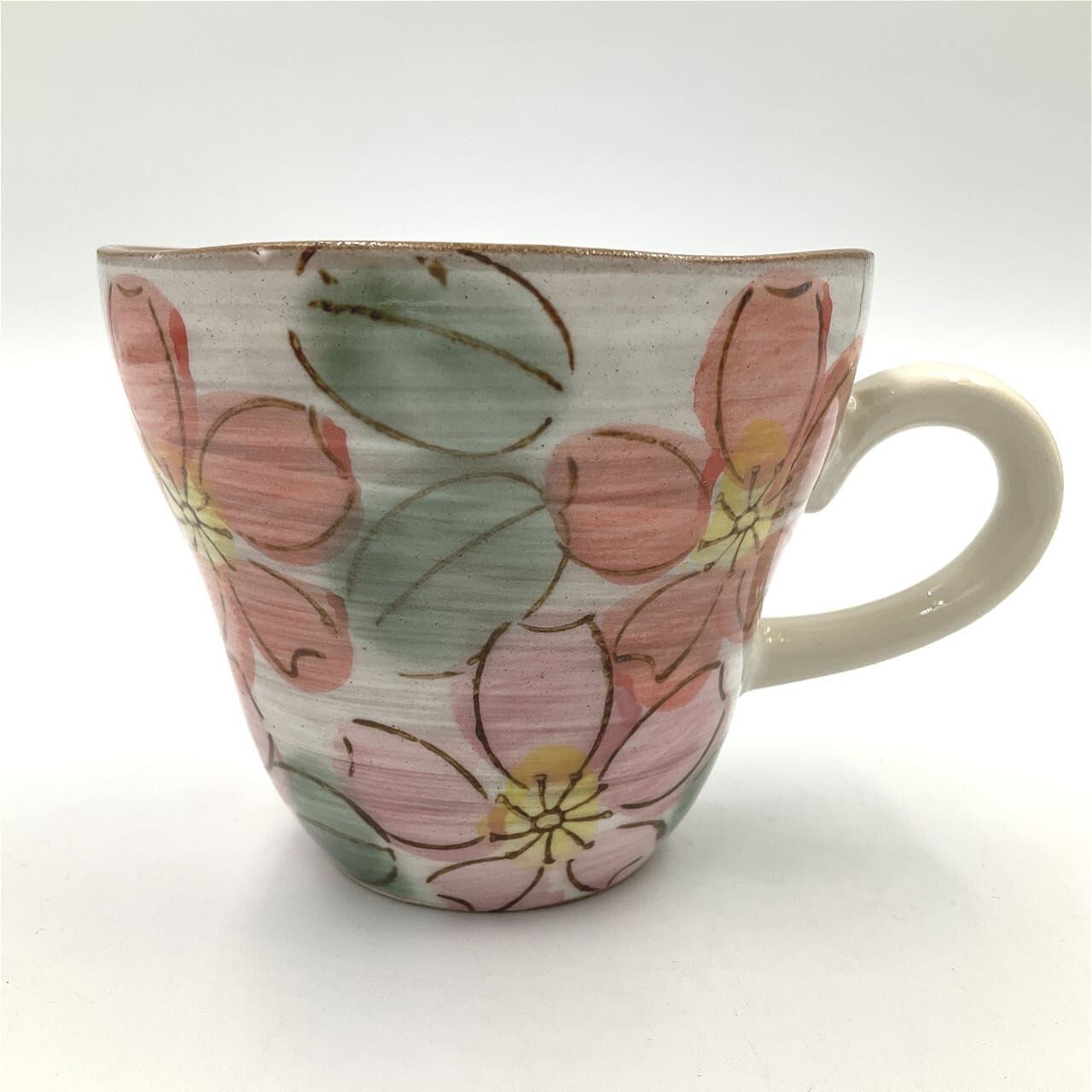 カップ＆ソーサーセット】赤桜花びらカップ＆ソーサー | 和光カタヤマ