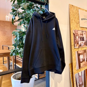 古着 adidas フーディ
