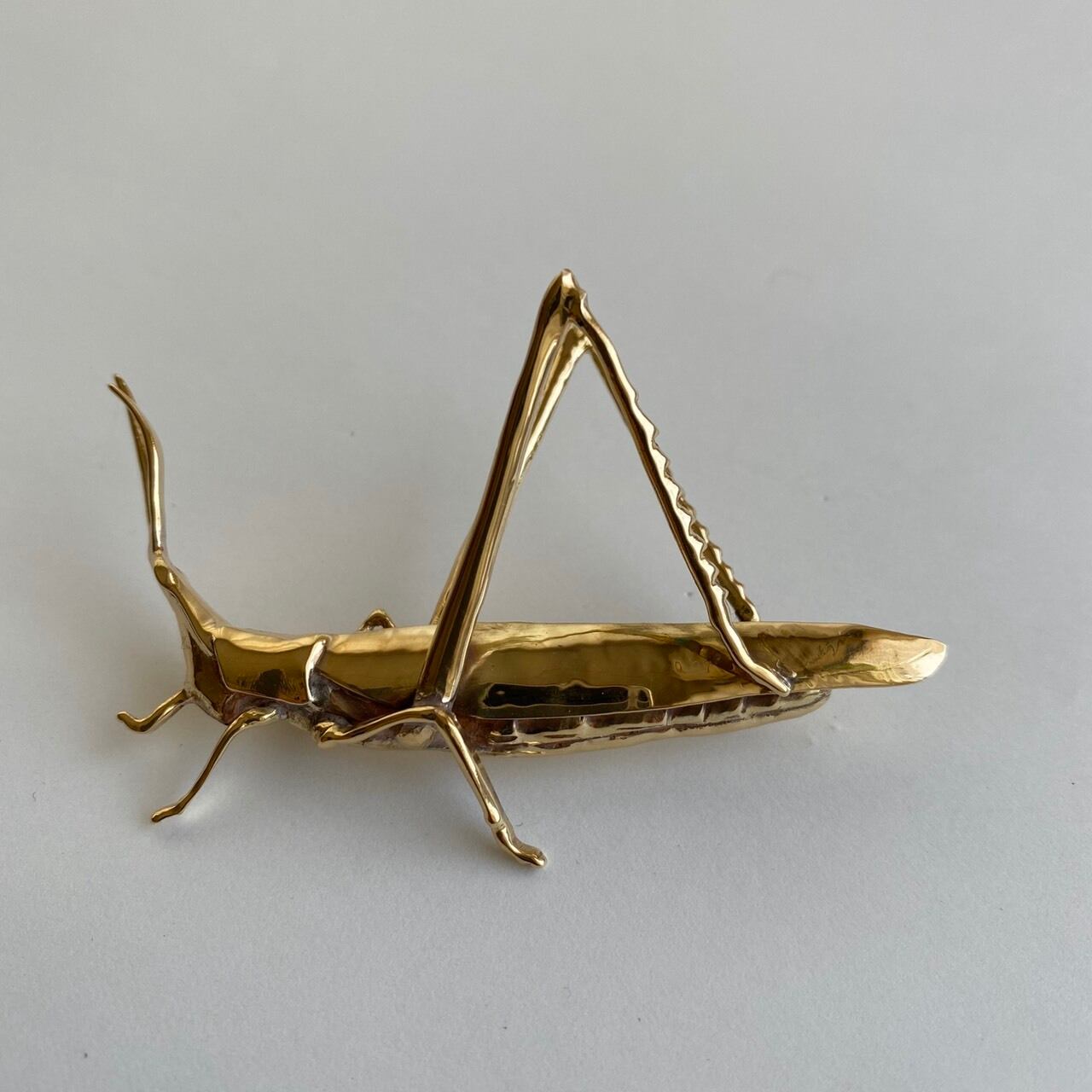 銅製アンティーク昆虫バッタ一輪挿し 銅製アンティーク昆虫バッタ一輪挿し