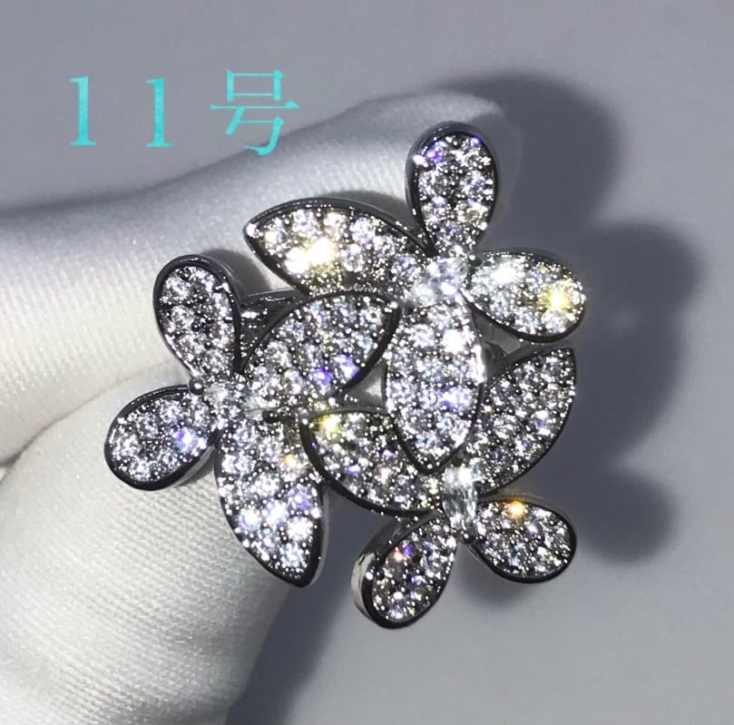 11号位1,00ct,ptダイヤリング★豪華たっぷりダイヤリング