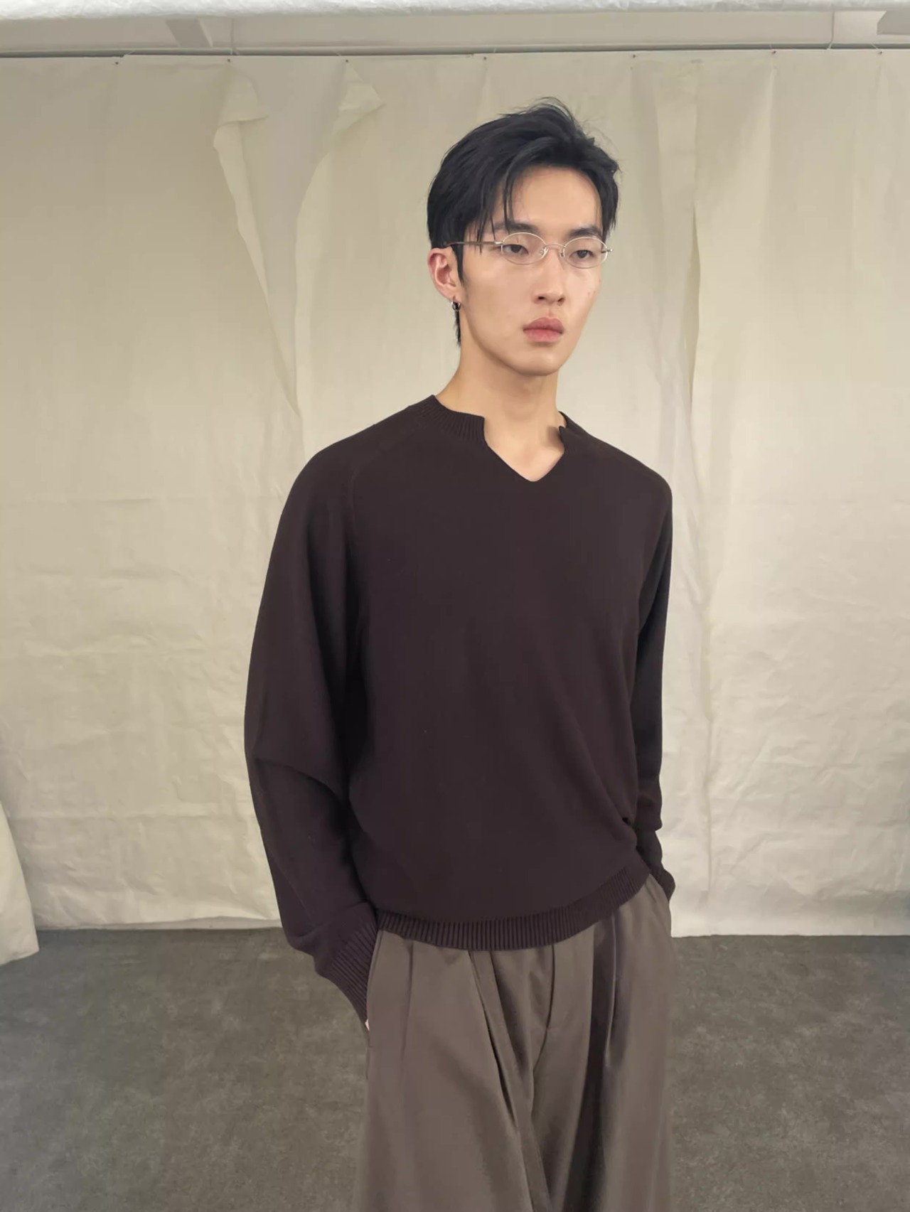Yausye 001 Asymmetrical V-neck Sweater