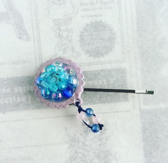 天然石 ビーズ ヘアピン 髪飾り コード 青 ピンク 水色 | 「aqoobee」「aqoobeezakka」ハンドメイド ひとつのおくりもの