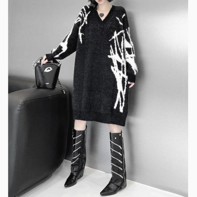 Thorn art knit dress C0731