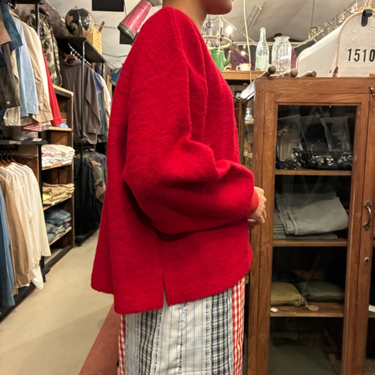 UNIVERSAL TISSU　ユニバーサルティシュ　ウールシャギー プルオーバー　アカ　レッド　ベージュ　トップス　ニット　スエット　ジャージー素材　日本製