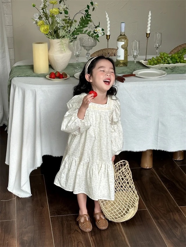 【取寄】スクエアネックとパフスリーブが大人可愛く着られる花柄ワンピース