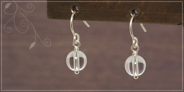 水晶6ミリ玉ピアス(イヤリング)