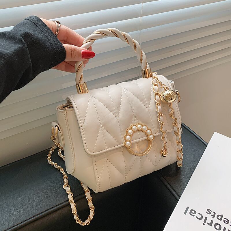 レッドスタイルチェーン メッセンジャーバッグ Tiancai_Wing_Bag52043551067