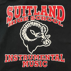 【GILDAN】軽音楽部 ハイスクール Tシャツ SUITLAND HIGH SCHOOL バックプリントINSTRUMENTAL MUSIC  2XL ビッグサイズ US古着