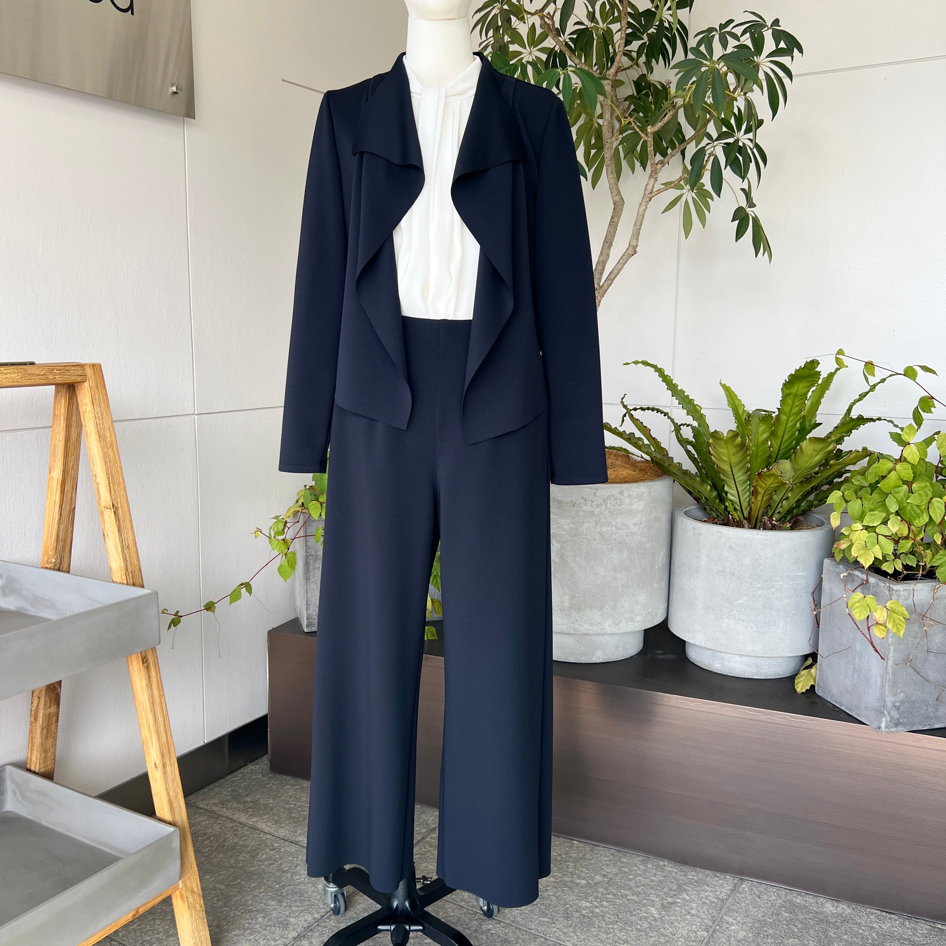 ボウタイ風ブラウス《PASSIONE パシオーネ》 | Casablanca (カサブランカ)