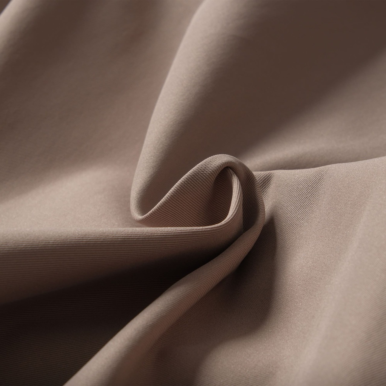 撥水加工刺繍パンツ