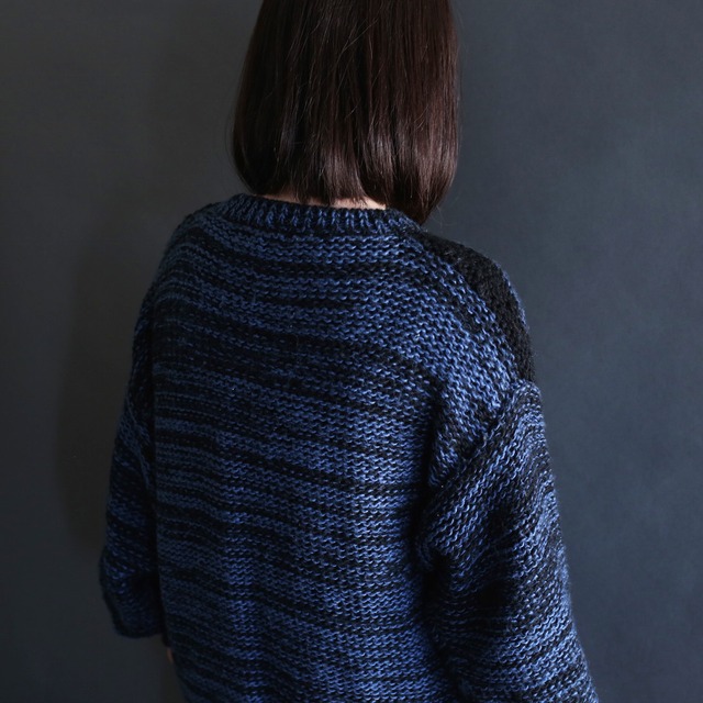blue × black 3D design hand knit sweater