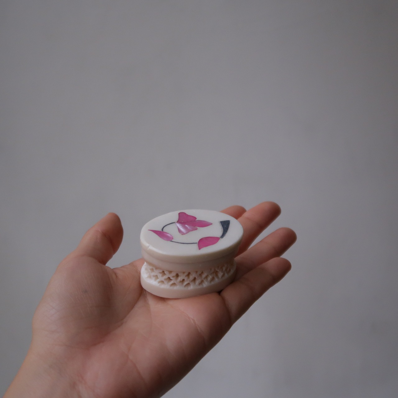 ピンクのお花のケース