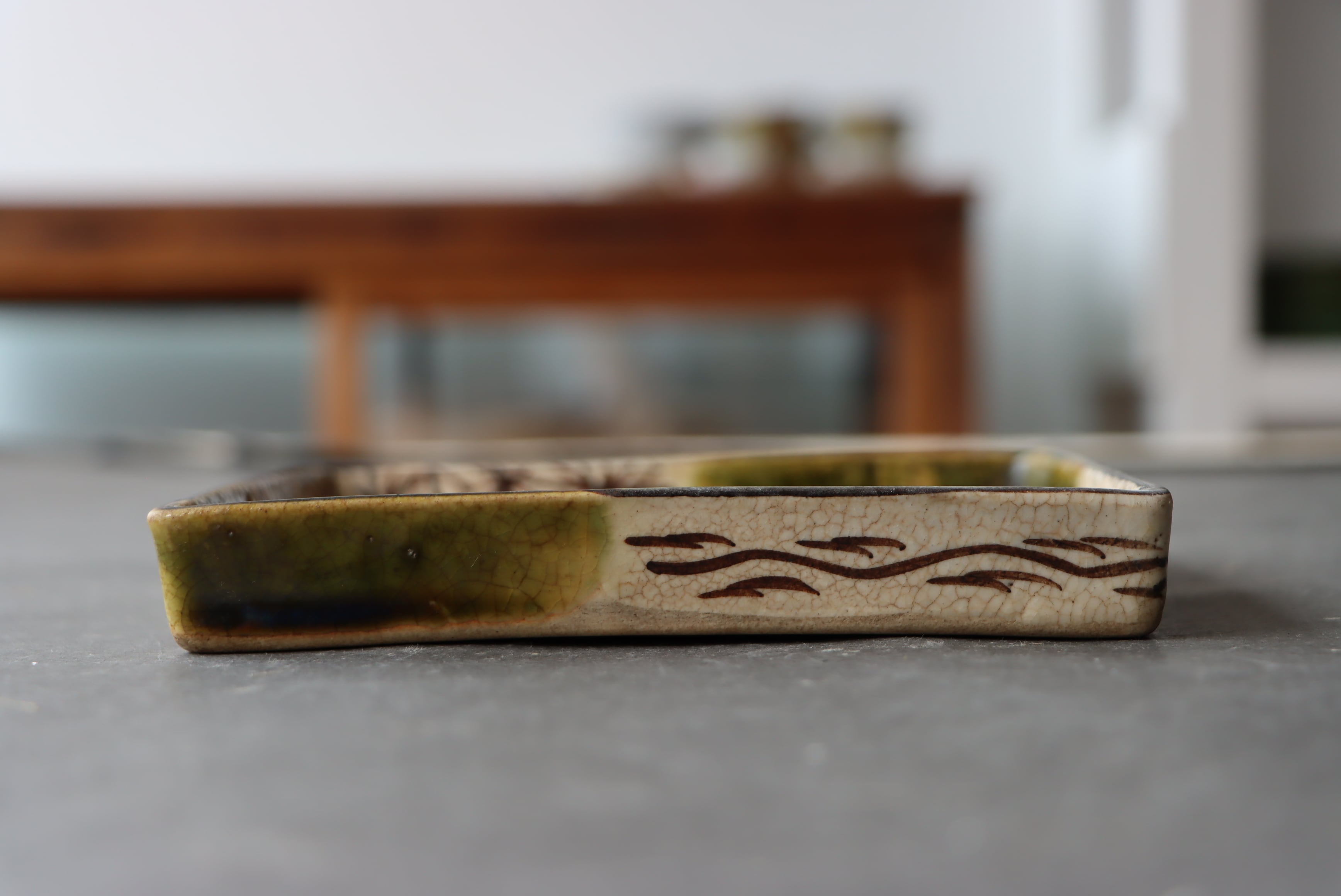 織部焼 在銘 麻の葉草文 角皿/Oribe-ware square plate | (有)新原美術
