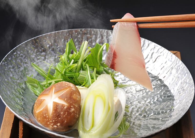 みかん鰤 期間限定】柑橘の香り!みかんブリ丸ごと1尾分・冷蔵 | 宇和島プロジェクト