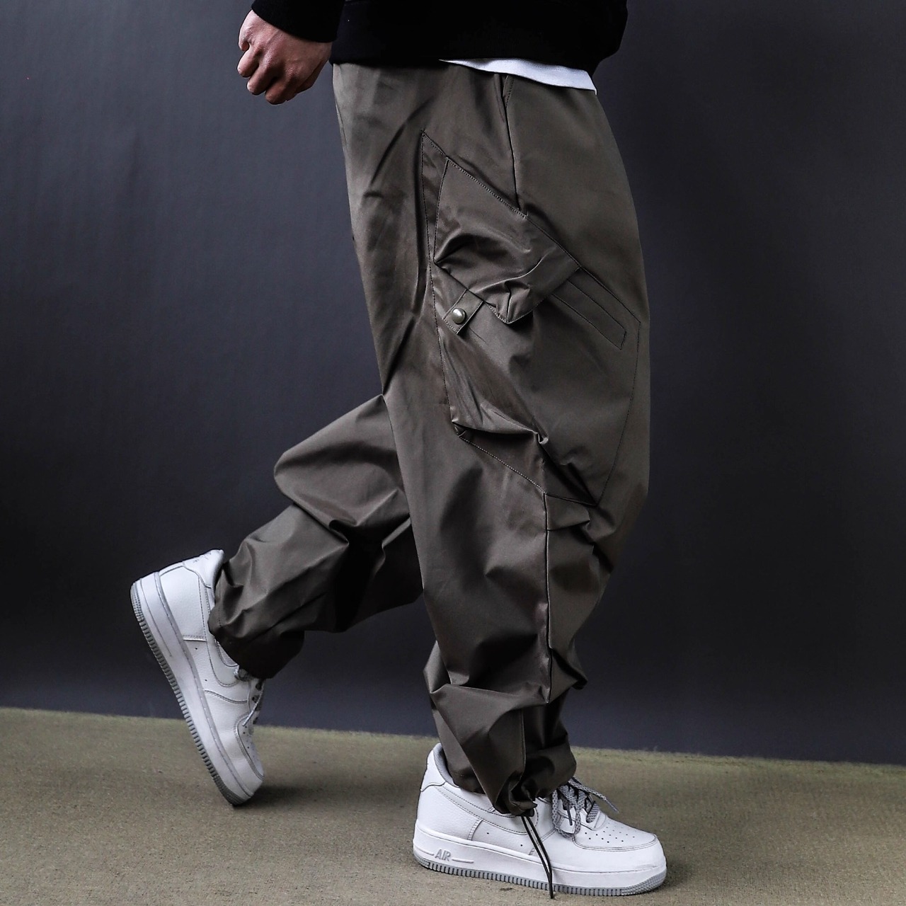 Relaxed fit tech cargo pants 1120 - 3