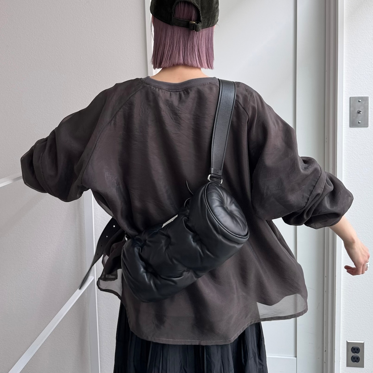 レイヤーオーガンジースウェットPO/チャコール