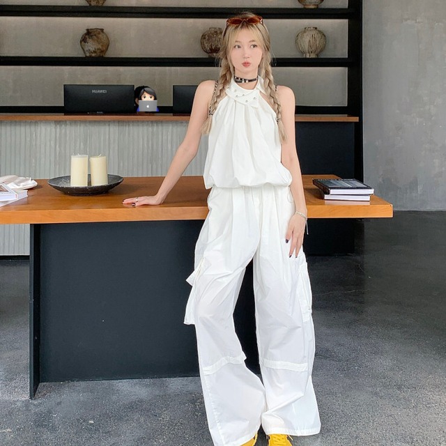 セットアップ レディース プルオーバー シャツ ノースリーブ ノースリ ズボン パンツ ワイドパンツ 襟付き ラウンドネック ハイウエスト 伸縮性 上下セット 2点セット お得 ツーピース かわいい 大人可愛い きれいめ シンプル カジュアル 大人 上品 おしゃれ お洒落 かっこいい レトロ 大人女子 こなれ感 ラフ ルーズ 個性的 クール キュート 無地 夏 10代 20代 デート お出かけ 女子会 休日 アウトドア 海 リゾート 旅行 普段使い 韓国 韓国系 オルチャン S M L ホワイト ブラック