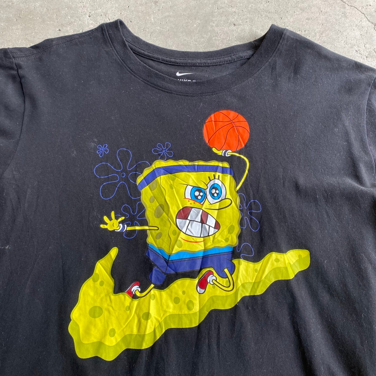 Nike Kyrie Irving Sponge Bob コラボ　TシャツL