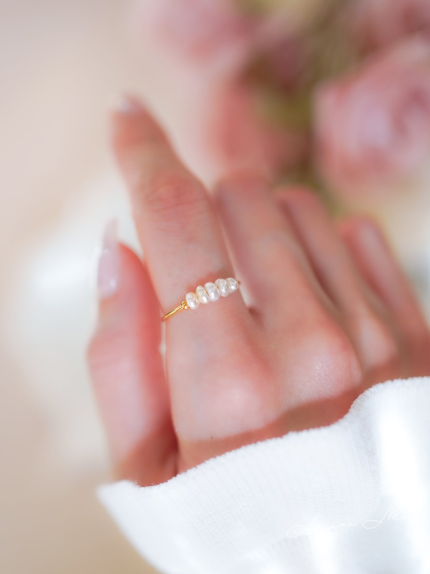 Baroque pearl ring