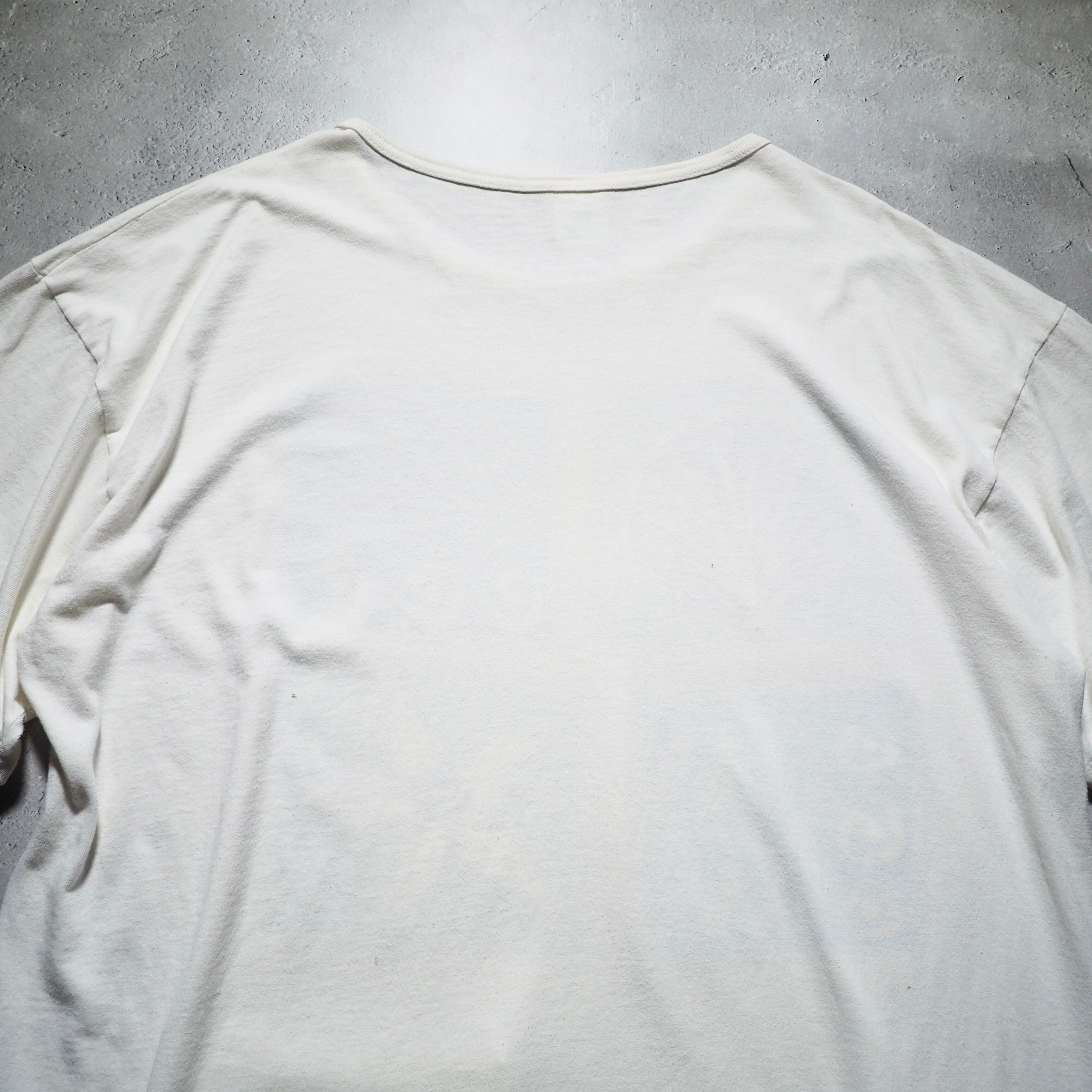 1990s ” Beach Bound ” Big Pocket Embbossed vintage loose SS Tee (made in Usa)