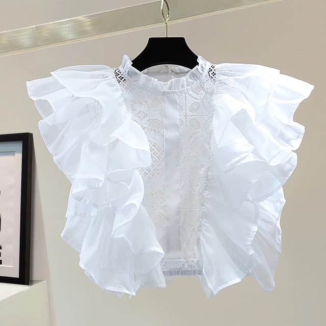 Volume frill lace blouse　B689
