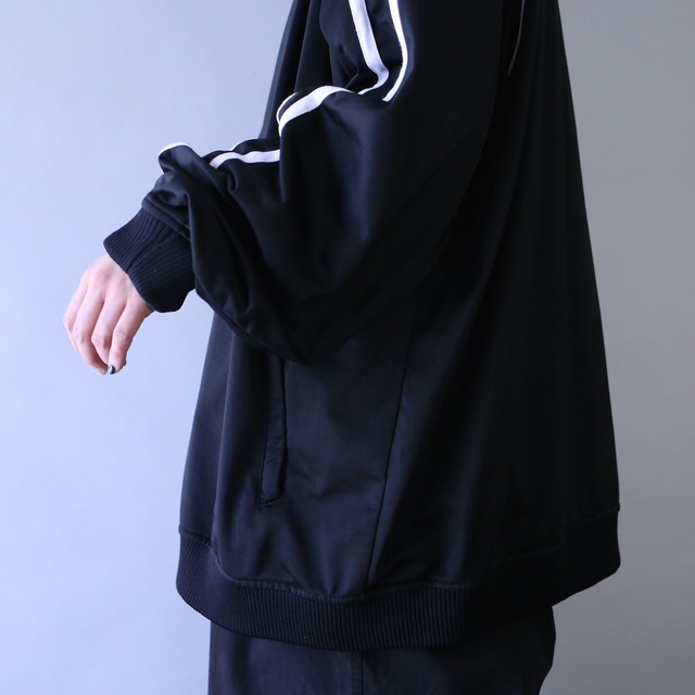 "black×white" good coloring over silhouette track jacket