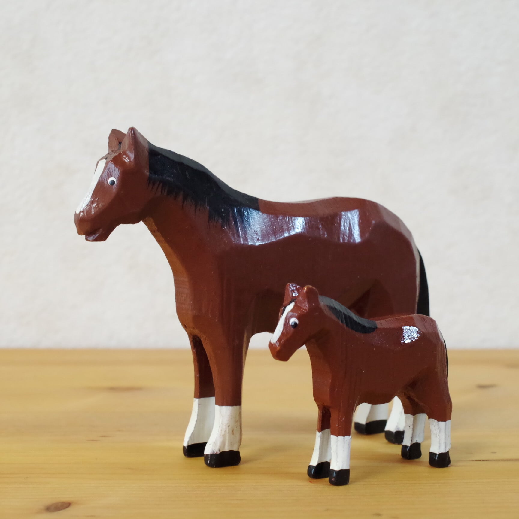 ヴェルナー ウマ・黒（8サイズ） | 木のおもちゃ専門店 おもちゃ箱