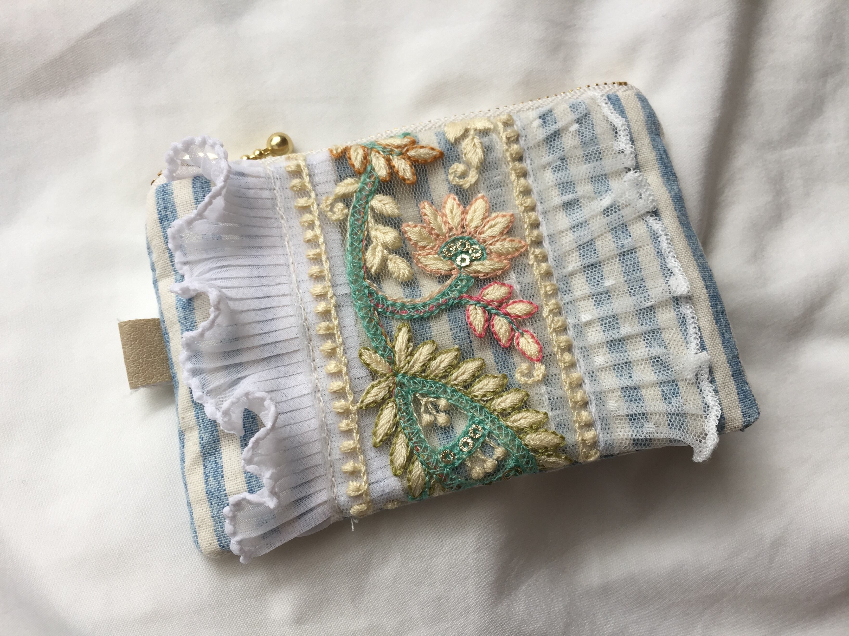 インド刺繍 リボン まんまる 巾着ポーチ レース | fleurien