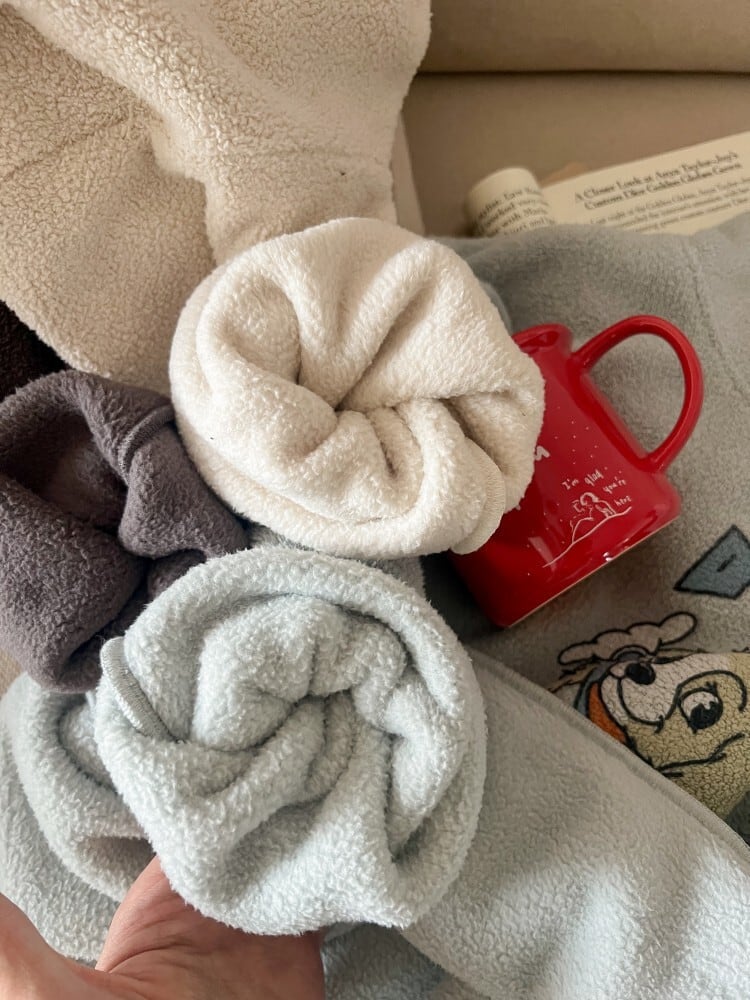 もこもこイラストパーカー