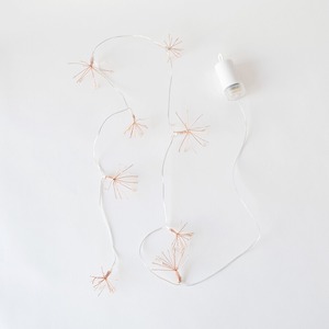 Blooming wire garland