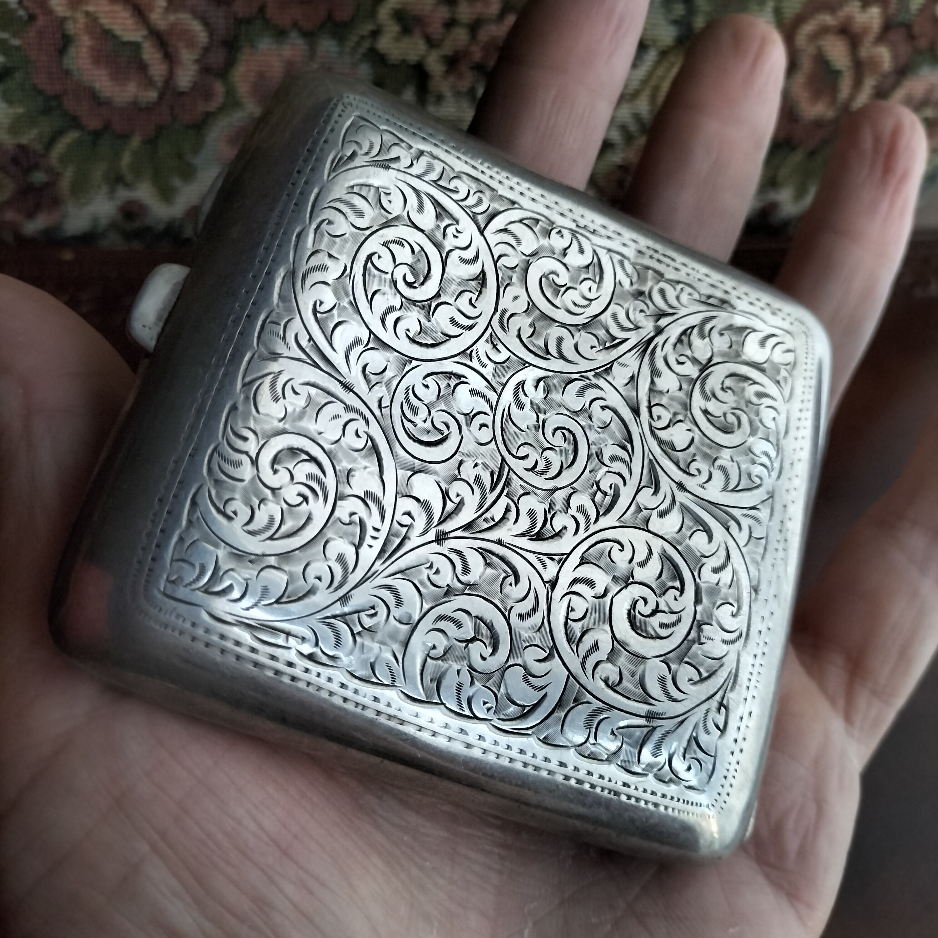 English Engraved Silver Cigarette Case 1916年 | Antico