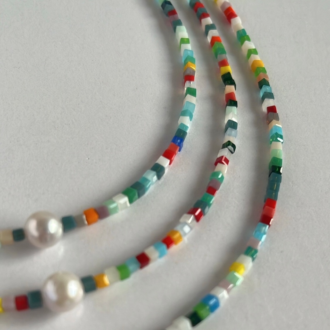 カラフル ビーズネックレス［GKN055］