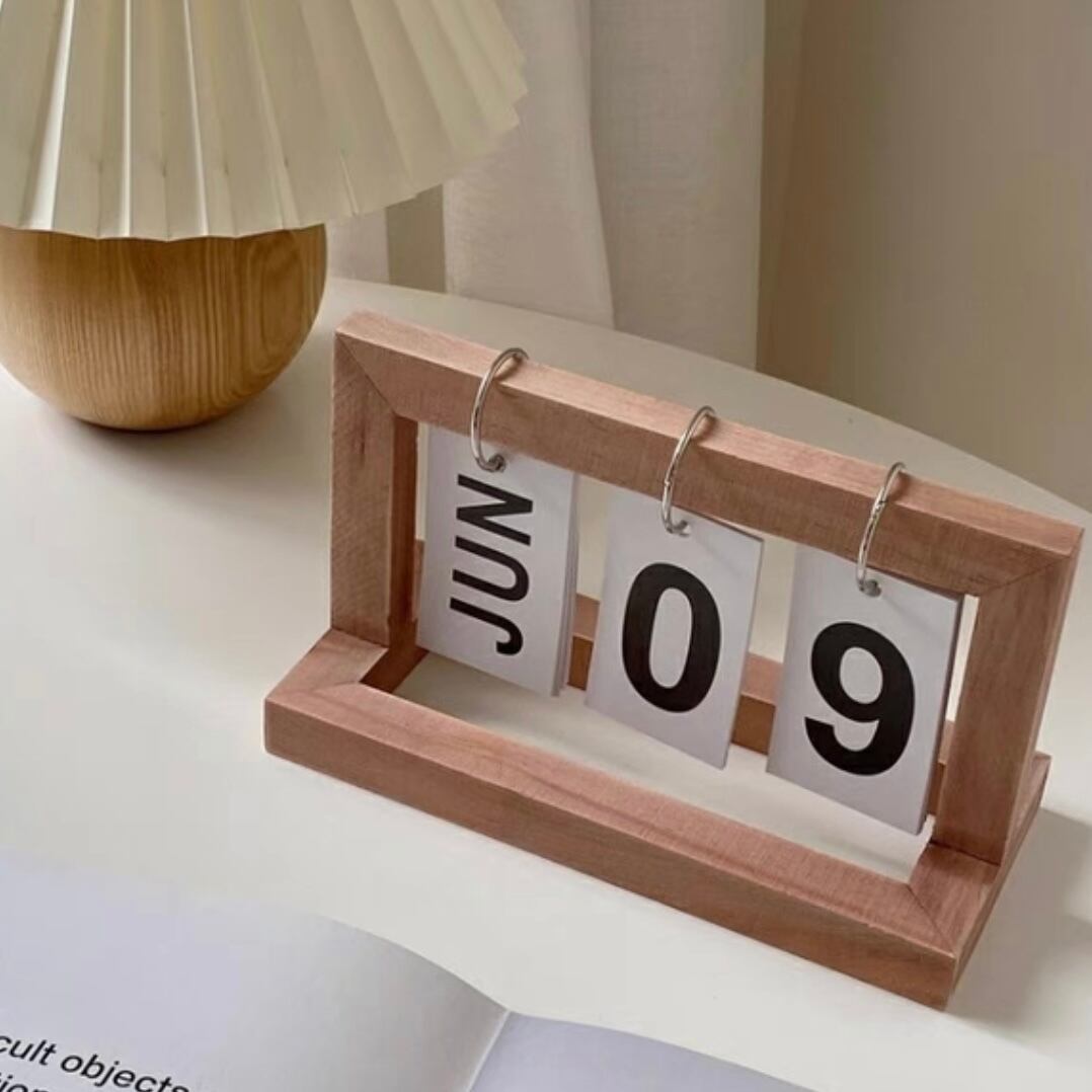 木の枠でできた日めくり卓上カレンダー_mro233 | かわいい韓国風
